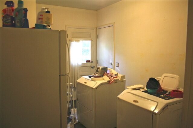 Laundry Room BEFORE
