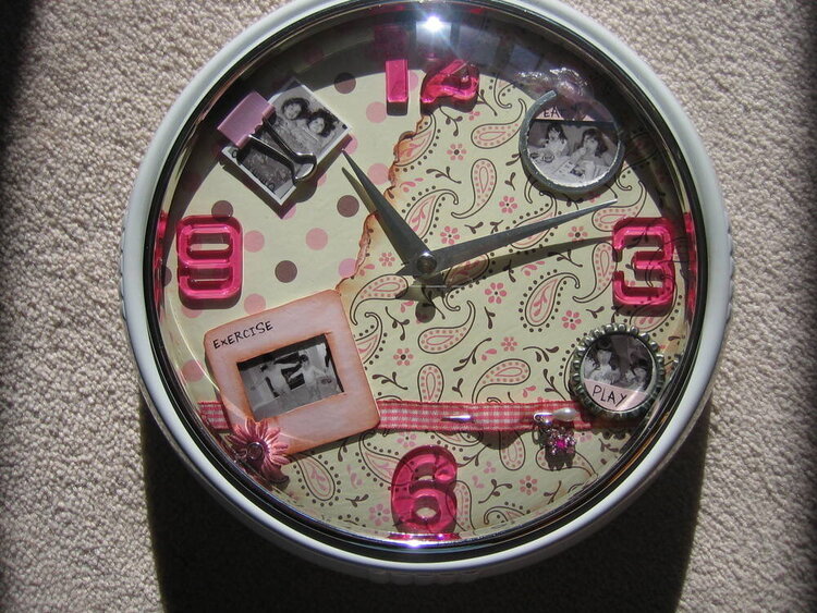 Altered Clock-Girls&#039; Room
