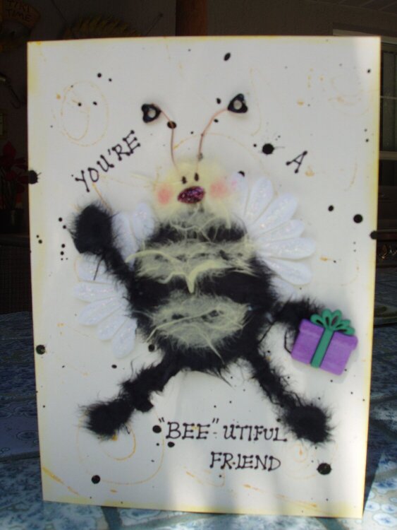 bee-utiful friend bday card