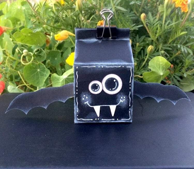 halloween bat treat box