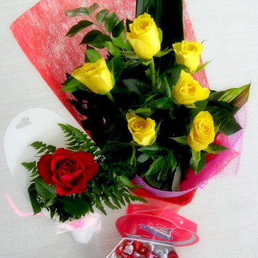 Valentine&#039;s flowers and chocolates