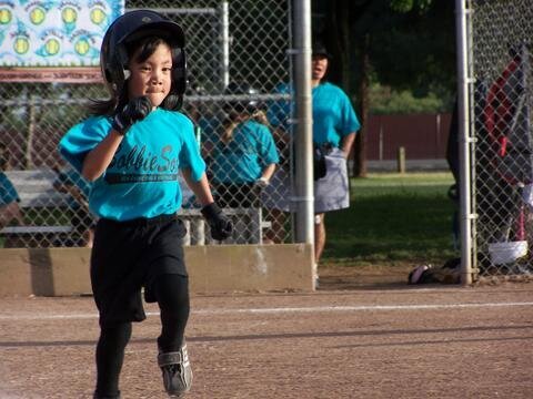 TBALL ACTION-Julissa getting to 1st base