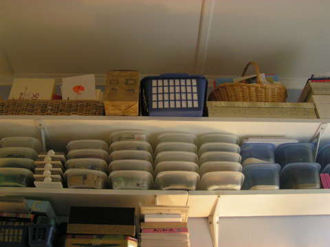 Storage of embossing powders, beads, etc.