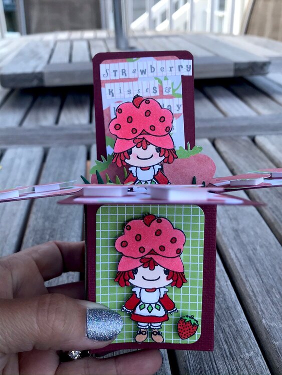 Pop up card/ Strawberry Kisses and birthday wishes