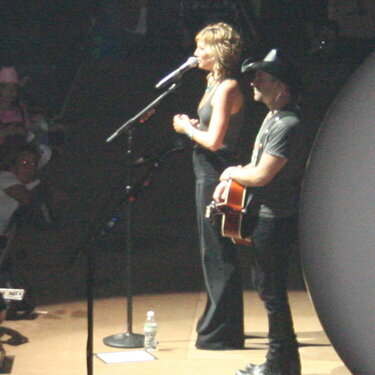Sugarland performing &quot;Stay&quot;