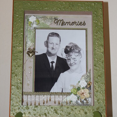 Boxed photo frame on stand