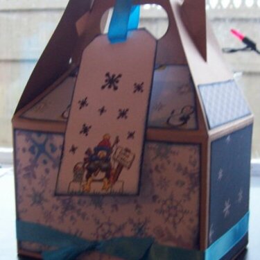 Penguin gift box