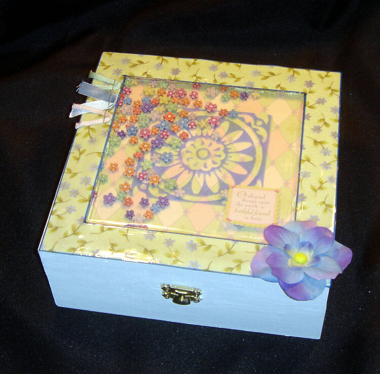 Flower Keepsake Shaker Box-Box Perspective