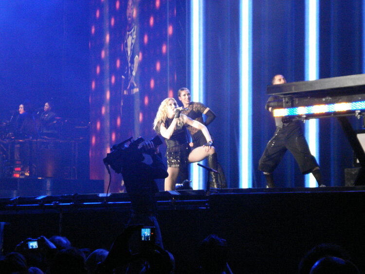MADONNA - STICKY &amp; SWEET TOUR 2008