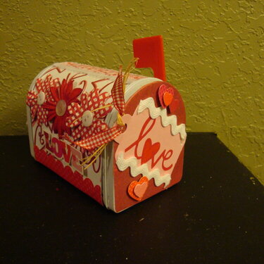 Valentine&#039;s Mailbox