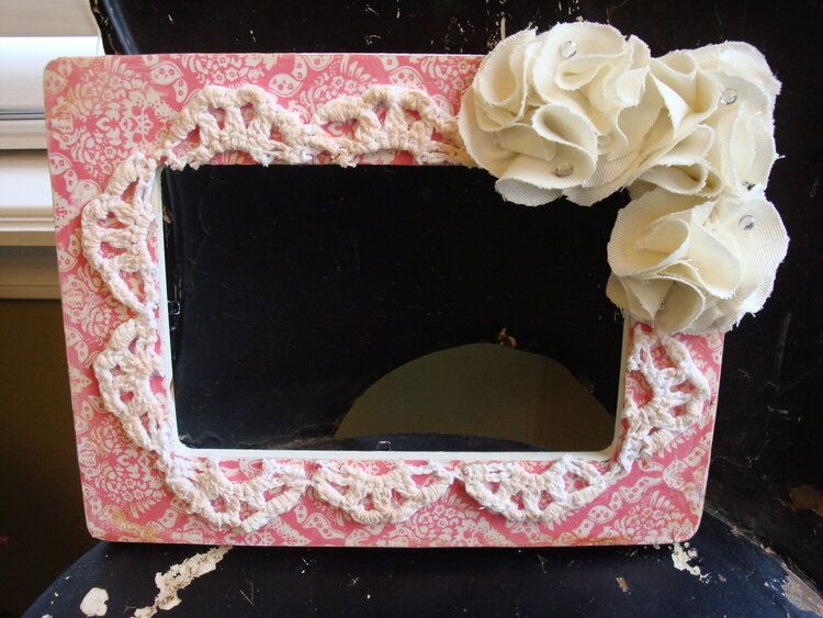 ~Pink and Lace Frame~