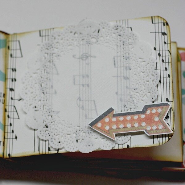 Mini Album ~ My Creative Scrapbook DT~