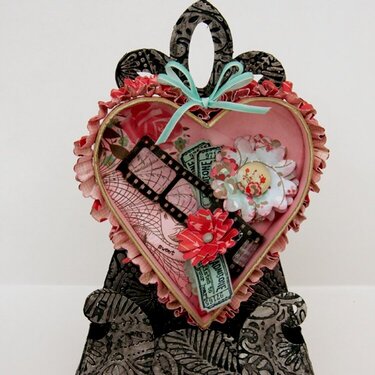 Sizzix Heart Shadow Box and Easel