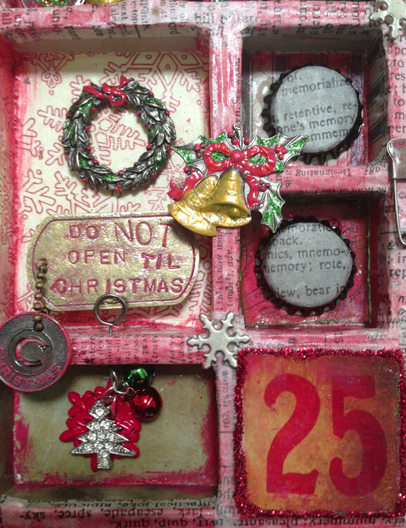 Tim Holtz Vintage Christmas Configuration