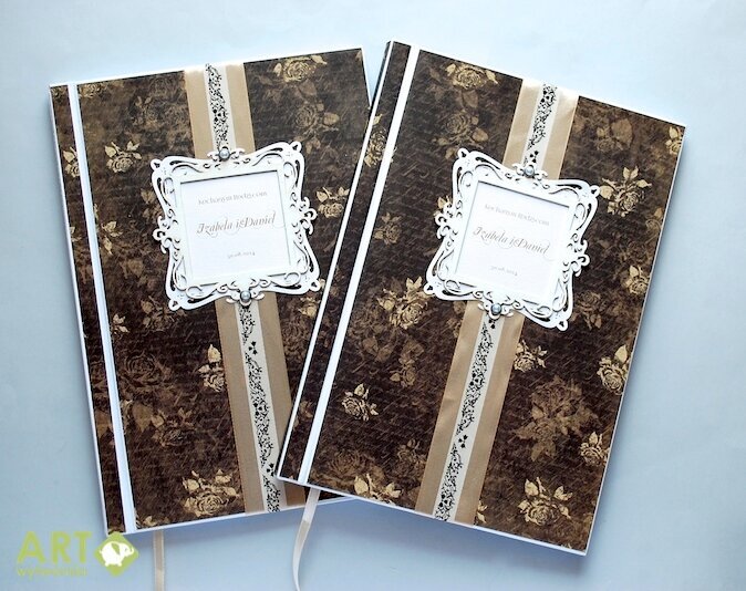 Photo albums - a thank you gifts to parents from bride and groom