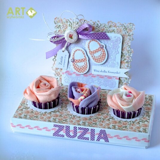 Welcome sweet little girl! - another set with card and &quot;muffins&quot;