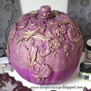 Altered pumpkin with Prima moulds