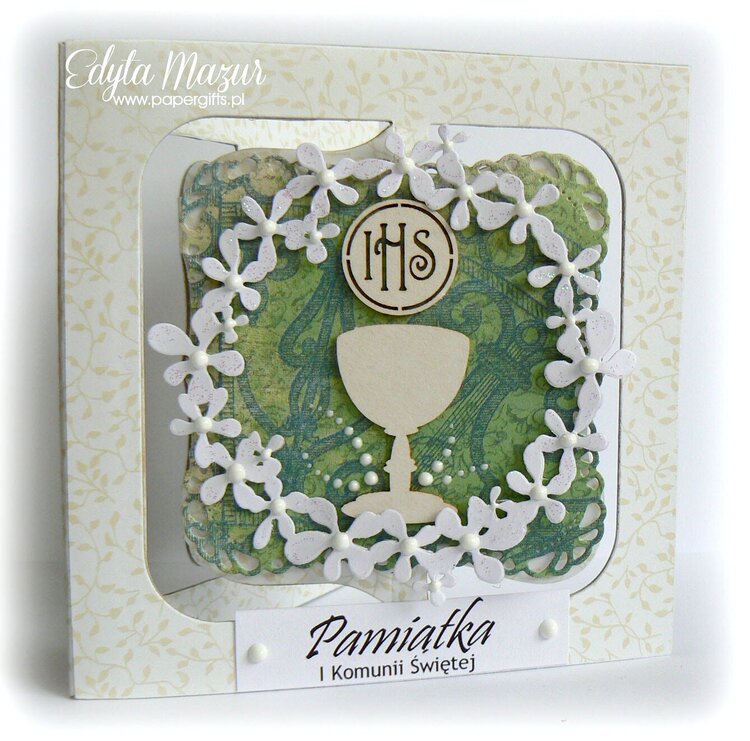 White and green with a wreath of flowers - Souvenir Holy Communion