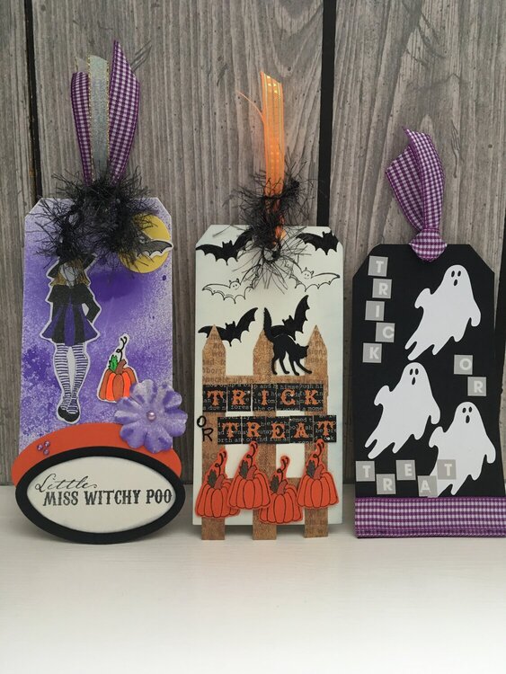 Halloween Tags