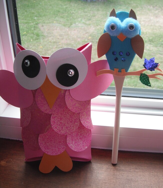 Owl Gift/Candy Box and Spoon
