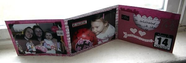 Mini Album and Fold-up Folio - Valentine&#039;s Day 2006