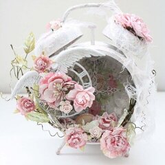 Shabby Chic Altered Clock *Swirlydoos Kit Club*