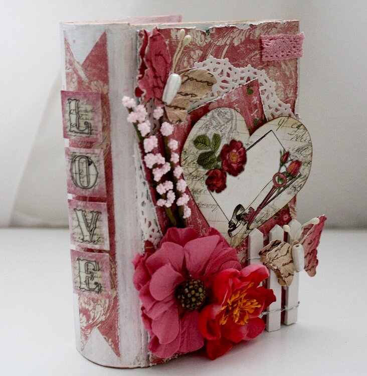 Love Book Box *Swirlydoos Kit Club*