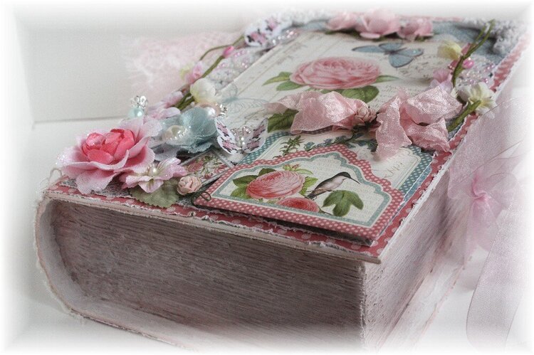 Botanical Tea Book Box
