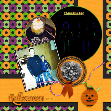 Family Album 2013: Halloween (iLuminate!)