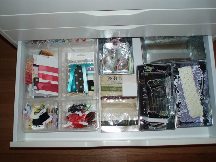 Misc embellie drawer