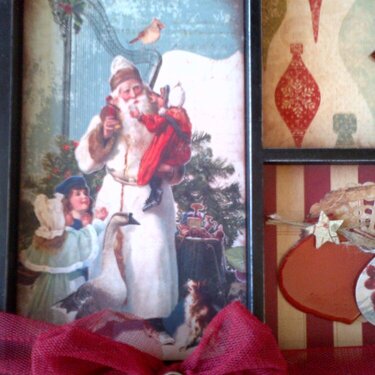 Detail - Vintage Santa with children frame
