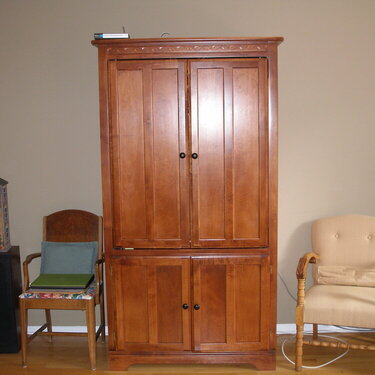 Entertainment armoire