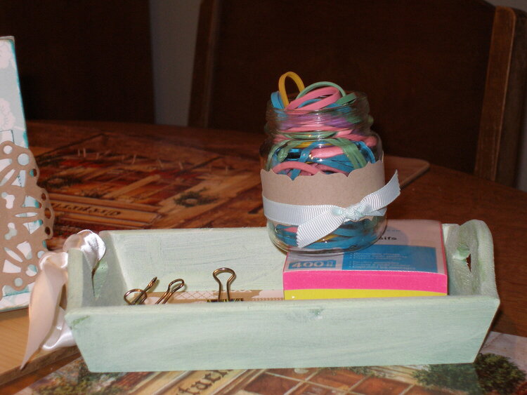 Detail - tray and elastic jar.