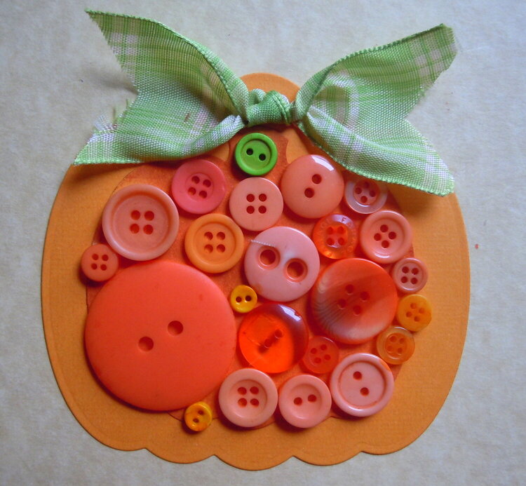 Button pumpkin embllishment