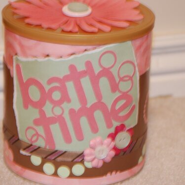 Bath time gift can