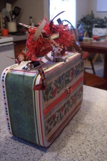 Side view of Christmas lunch box