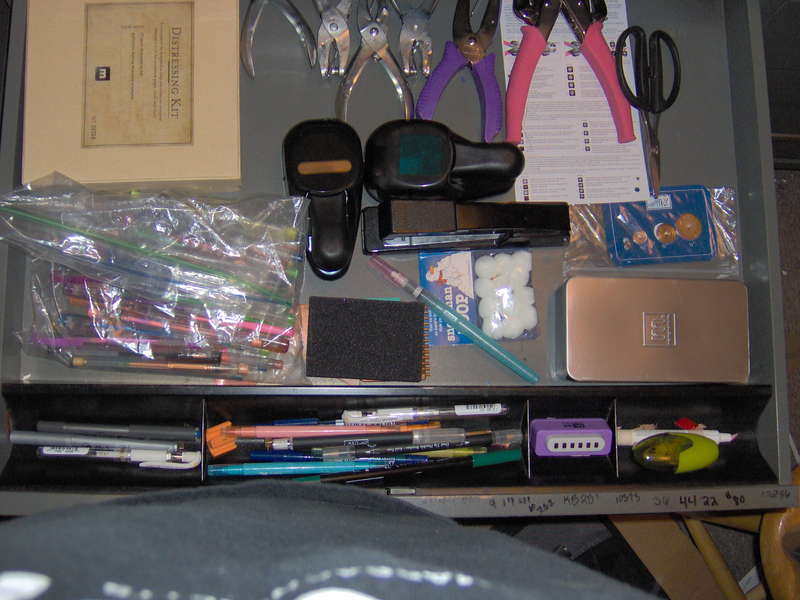 Large drawer mess