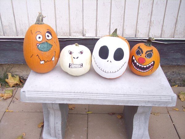 My halloween Pumpkins....hand painted! 