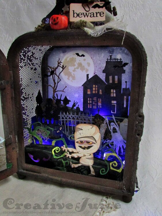 Giggling Ghouls Halloween Lantern