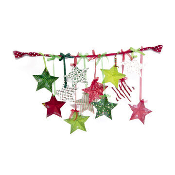 We R Memory Keepers Peppermint Twist Paper Star Garland