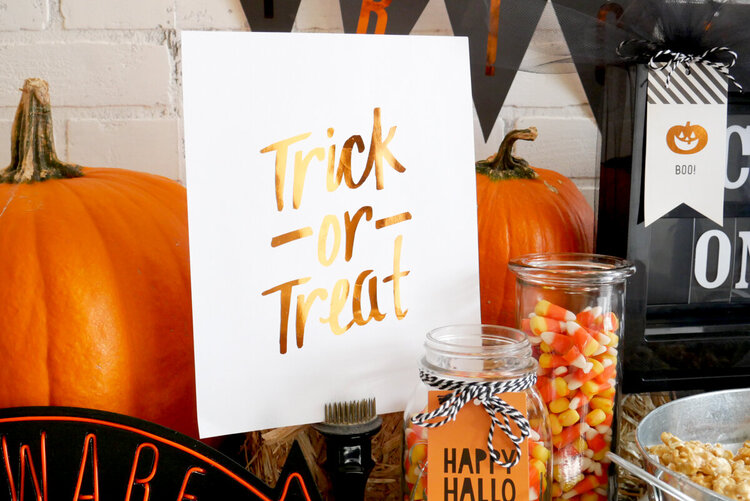 Halloween Table and Treats