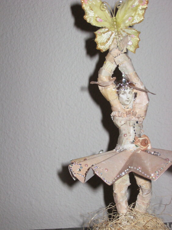 Prima ballerina modeling paste and paper figurine