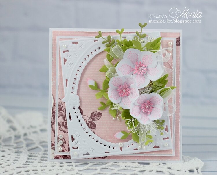 Card with pink heleborus