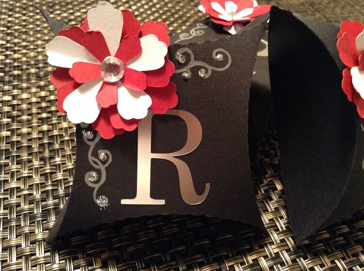Pillow box small party favor