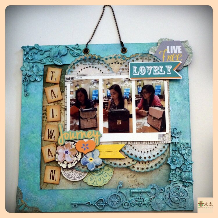 Girls in Taiwan Photo Frame