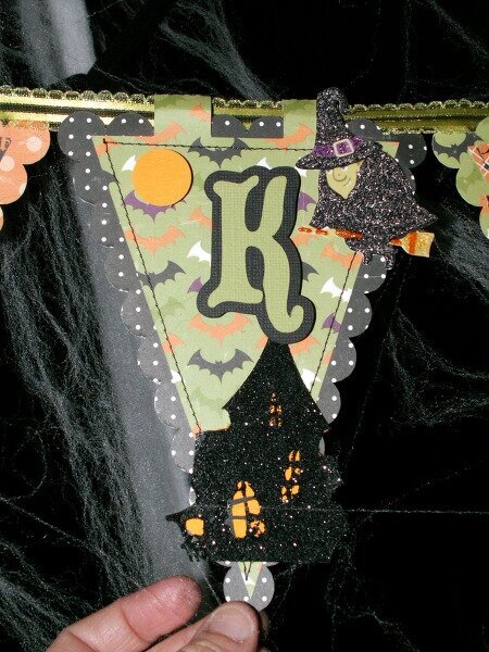 Trick or Treat Banner (making the most of die cut)