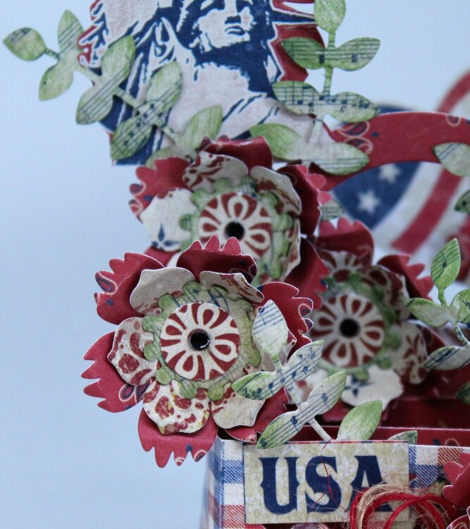 Liberty Card in a Box Flower Basket