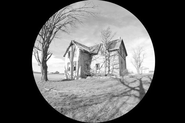 Abandoned house in farm country