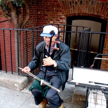 San Francisco-Man in Chinatown