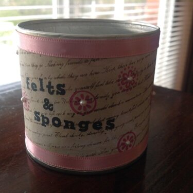 WSW14 A Makeover 'Felts & Sponges' tin